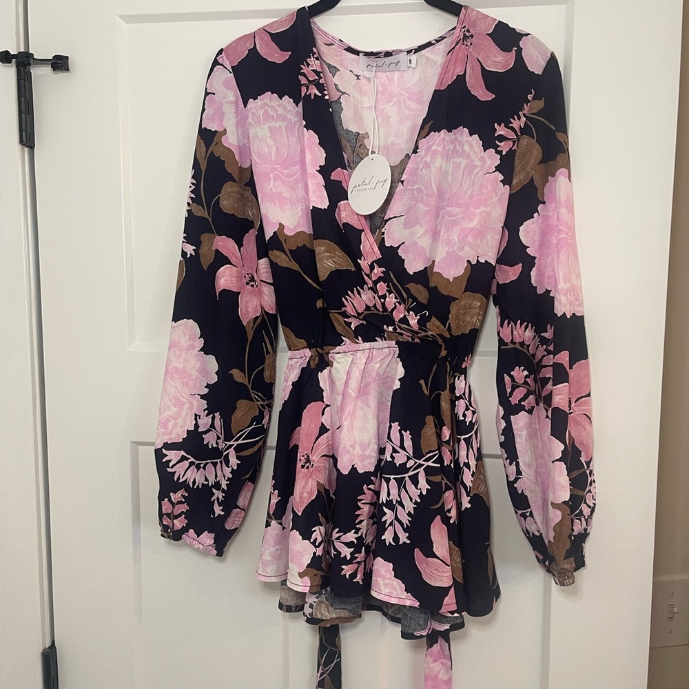 NWT Petal & Pup Women’s Bellevue Top Size S